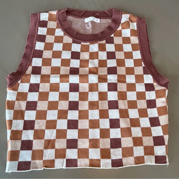 Miss Love Sweaters - Miss Love Cropped Sweater Vest Women’s Size L Checkered Browns new no tags
